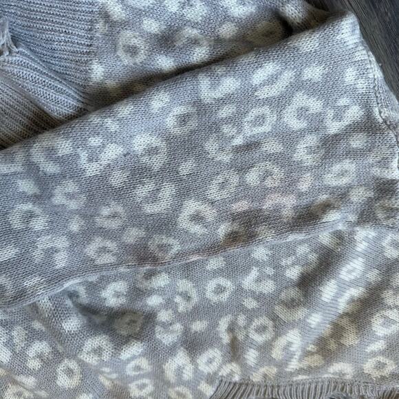 Grunge Leopard Distressed Crop Sweater Neutral Raw Hem Large Rue 21 - Picture 2 of 4